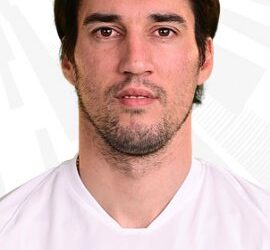 Страховете за отказване на Ивелин Попов нарастват след последната контузия