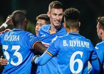 От капитан до зрител: Легендата на Левски гледа от пейката