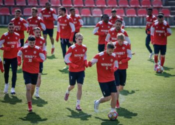 ДОКЛАД ОТ ЦСКА СОФИЯ: Подготовка за слава – тактически промени и фокус върху физическата форма!. Научете повече на 👇 👇 👇 