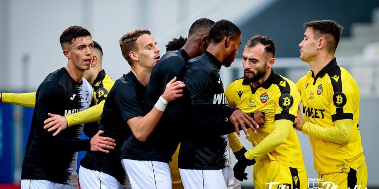 Значителни промени предстоят в българския клубен футбол, тъй като Българският футболен съюз (БФС) обмисля намаляване на броя на отборите, участващи в елитната Първа лига