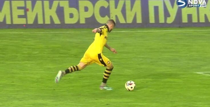 Ботев поведе след гол-шедьовър на Йорданов в тежките условия на “Тича”