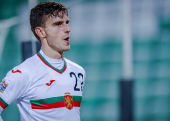 Левски София в пълен страх от загуба, Илиян Стефанов без пари, на фона на сагата с договора, тъй като вече са излезли с това стратегическо решение