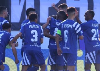 Нови главоболия: Левски трепери за капитана си