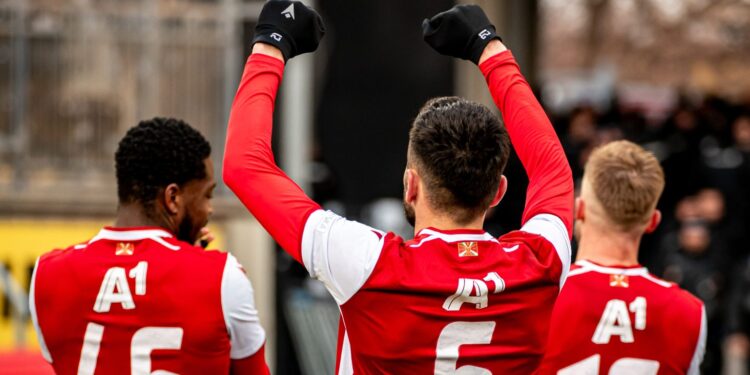 От Минск до София: Как амбициозната визия на ЦСКА 🔴⚪ привлече млад талант! Научете повече на 👇 👇👇