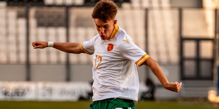 ЦСКА продължава с междинната селекция, 18-годишен играч е получил предложение за договор от „червените“