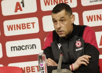 Наставникът на ЦСКА София Александър Томаш е помолен да напусне от борда на директорите в края на сезона