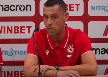 Александър Томаш ще остане в ЦСКА София, тъй като ръководството на клуба му има доверие за следващия сезон и бъдещето