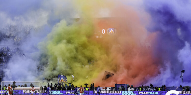 Привържениците на Левски избраха цвета за третия екип на Левски