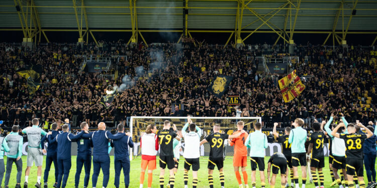 Ботев Пловдив състави кратък списък от петима мениджъри като възможни заместници на Душан Керкез