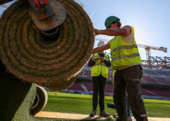 Знак отгоре?  „С нас Бог“ се появява в 🔴⚪ Новата крепост на ЦСКА!.  Прочетете цялата история на 👇 👇 👇
