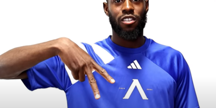 ГЕРЕНА 🔵 ⚪ ПОД СЪМНЕНИЕ: Левски е изправен пред несигурност относно наличността на Карл Фабиен за сблъсъка с ЦСКА 1948. Научете повече на 👇 👇 👇 