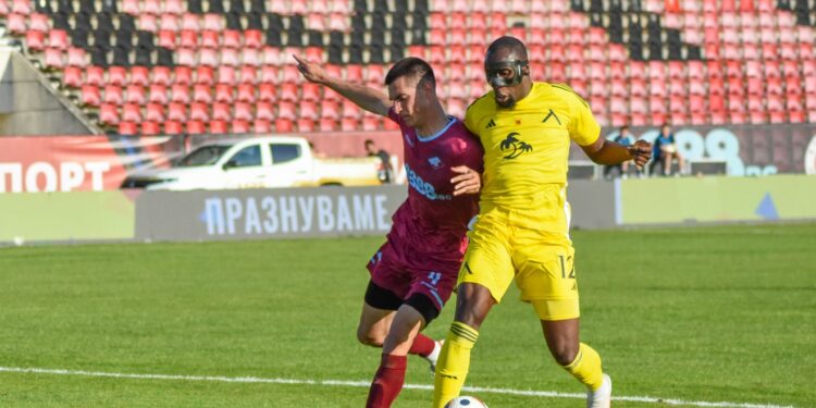 Елитен испански отбор вади 2 милиона евро за Сангаре