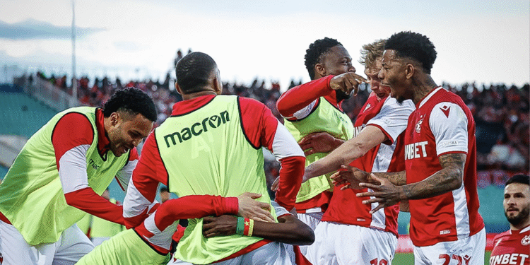 АНГАЖИРАН: Александър Томаш Подписано. Научете повече на 👇👇👇