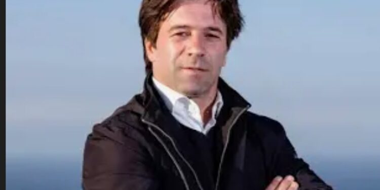 Ο προπονητής της ΑΠΟΕΛ, Χοσέ Ντομίνγκεθ, υπέβαλε λίστα τεσσάρων παικτών που ο σύλλογος πρέπει οπωσδήποτε να αποκτήσει στο καλοκαιρινό μεταγραφικό παράθυρο, αν θέλει να κερδίσει τα πάντα την επόμενη σεζόν, το τέταρτο άτομο στη λίστα θα σας σοκάρει