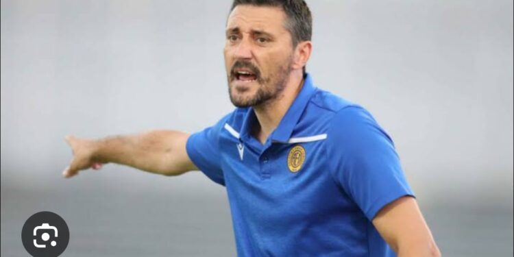 Ако можем да подпишем с тези трима играчи, тогава няма да имаме проблеми през следващия сезон”, Душан Керкез пред български медии