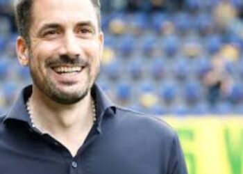 Хулио Веласкес казва на борда на клуба кои играчи иска да бъдат заменени през лятото – списъкът ще ви шокира, особено третият играч