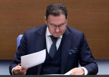 Митов смълча парламента, обвинявайки ПП-ДБ в принадлежност към пловдивски банди