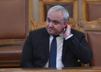 Бившият министър на Пловдив под обстрел заради въпроси за плащания от ПИМК