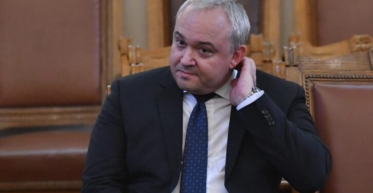 Бившият министър на Пловдив под обстрел заради въпроси за плащания от ПИМК