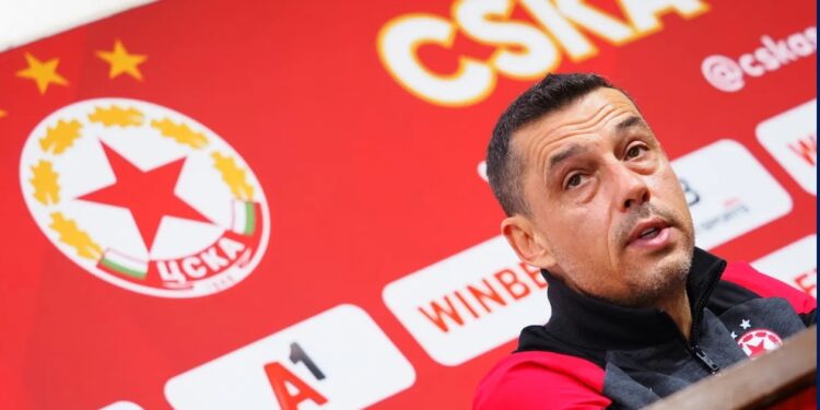 Криза в Борда на ЦСКА След Решение за Треньор, Наследникът на Александър Томаш Е Назован