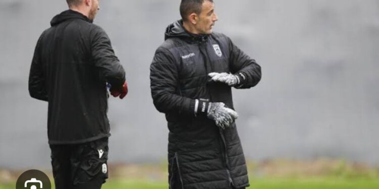 Ο ΑΠΟΕΛ στηρίζει τον Βαγγέλη Σάμιο με νέο μονοετές συμβόλαιο