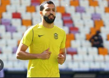 Ο Ισάμ Τσεμπάκε υπογράφει νέο τετραετές συμβόλαιο με τον ΑΠΟΕΛ, με υψηλές αποδοχές, γίνεται ο πιο ακριβοπληρωμένος παίκτης του συλλόγου