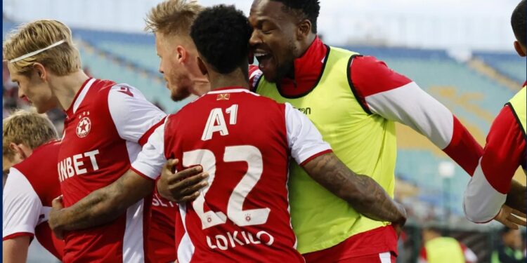 Удар за Локило: Асът на ЦСКА Сия извън терените след контузия