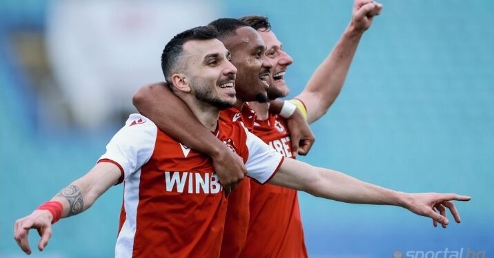 “ТЕМА СПОРТ” РАЗКРИВА: ЦСКА 🔴⚪ предава спортно-техническото управление на Пауло Нова, който беше назначен в края на февруари. Научете повече на 👇👇👇