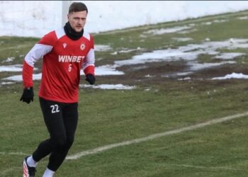 Червена зора в Крумовград: ЦСКА 🔴⚪ се стреми към европейска спасителна линия въпреки ключови отсъствия 🚨. Научете повече на 👇 👇 👇 