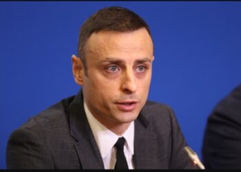 Димитър Бербатов Честен отговор на медиите: ЦСКА София 🔴 ⚪ в „отчаяна ситуация“ след поражението от Крумовград. Научете повече на 👇 👇 👇 