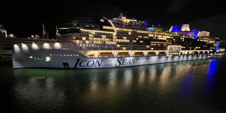 Fasinating Facts: World’s Biggest Cruise Ship Reviewed by Guinness World Record for 2025