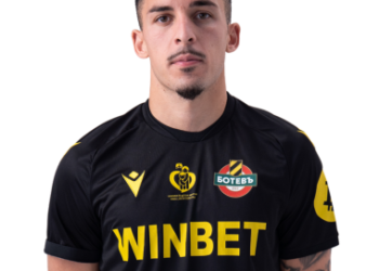 Играч на Ботев Пловдив, Антониотест (вероятно Христо Иванов Антониов), е дал положителна проба на допинг тест, проведен от Българския футболен съюз (БФС). Вследствие на тази констатация, играчът е временно отстранен от всички футболни дейности, докато БФС провежда продължаващи разследвания по случая.