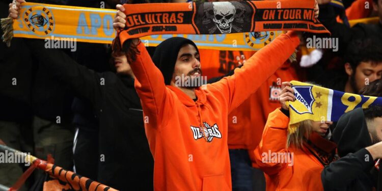 ΑΠΟΕΛ απολύει τρία στελέχη για παραβίαση κανόνων στοιχηματισμού, καθώς στοιχημάτιζαν στην ήττα του ΑΠΟΕΛ