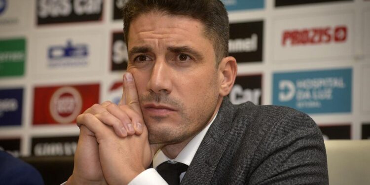 Криза в Борда на Левски След Решение за Треньор, Наследникът на Жулио Веласкес Е Назован