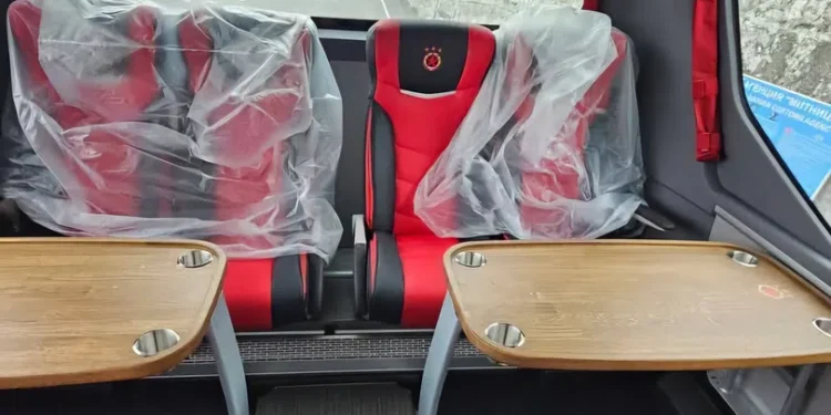 Ето как изглежда новият автобус на ЦСКА, най-големите грандове в Европа се возят с такива (снимки)