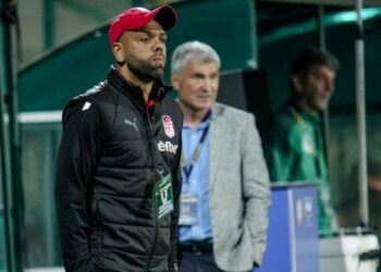 ЦСКА 1948 уволнява Алвеша при провал срещу Ботев Враца