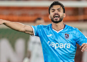 ТРАНСФЕРНА СИГУРНОСТ 🚨: Ботев Plovdiv 🟡 ⚫ Засилва трансферната кампания с преследването на Хюсеин Türkmen!. Научете повече на 👇👇👇