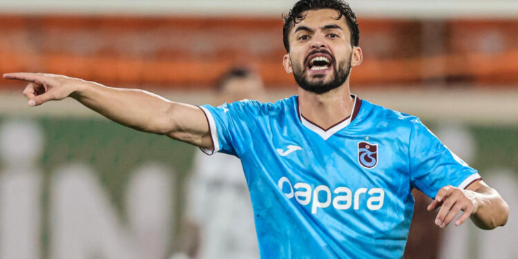 ТРАНСФЕРНА СИГУРНОСТ 🚨: Ботев Plovdiv 🟡 ⚫ Засилва трансферната кампания с преследването на Хюсеин Türkmen!. Научете повече на 👇👇👇