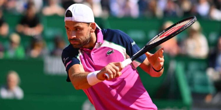 Тенис и най-добрият български тенисист, Григор Димитров, ще дари всичките пари, които спечели от Откритото първенство на Маями, за подпомагане на бедни семейства и хора в неравностойно положение в България