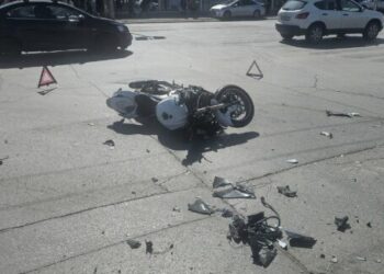 От последния час! Зрелищна катастрофа с моторист в ж.к. „Дружба“ 2!