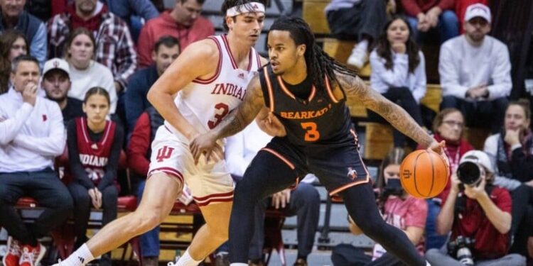 Breaking: Kentucky basketball loses out on Lamar Wilkerson due to…Read more below