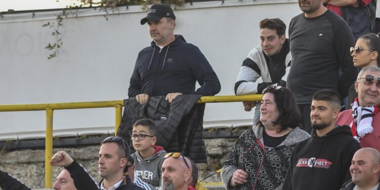 “Цеката с нов ход: Пети треньор за сезона поема „48“, начело застава абсолютен аматьор”