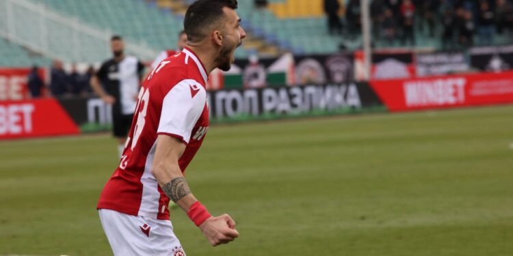 “Европа? Хайде стига!” – Героят Питас ЗАРЯЗА надеждите след триумфа над Локо Пд! Какво ТОЧНО каза той? (ШОК!)