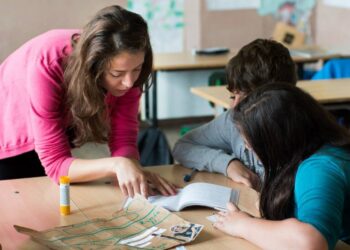 Единадесетгодишен ученик припадна в България след наказание от учителка