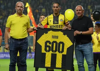 Селта Виго предлага 3 милиона евро за полузащитника на Ботев Пловдив Ивелин Попов преди летен трансфер