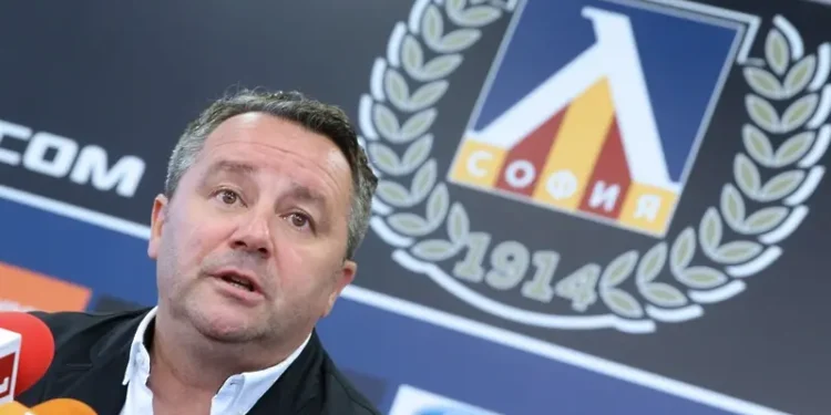 Блудният син се завръща на тъчлинията: Славиша Стоянович поема кормилото на Копер!.  Прочетете цялата история на 👇 👇 👇