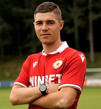 Селта Виго предлага 3 милиона евро за полузащитника на ЦСКА София Станислав Шопов преди летен трансфер