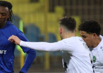 ТРЕПЕРЕТЕ, ФЕНОВЕ! Не е ясно дали Левски ще направи шпалир на Лудогорец!