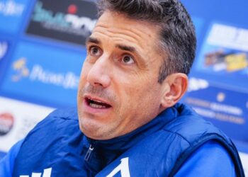 Мисия “Второ място”: Веласкес зове Левски да счупи каръка срещу Черно море!    