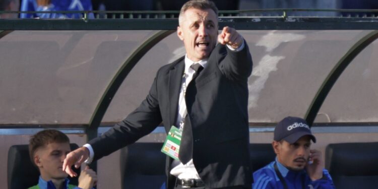 Изтекли тайни сделки: Генчев “обира” Левски и връща отхвърлен талант.